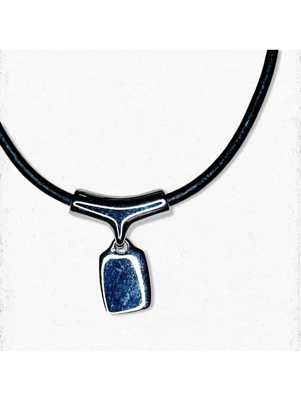 6173gc. Lia Sophia Silvertone Necklace